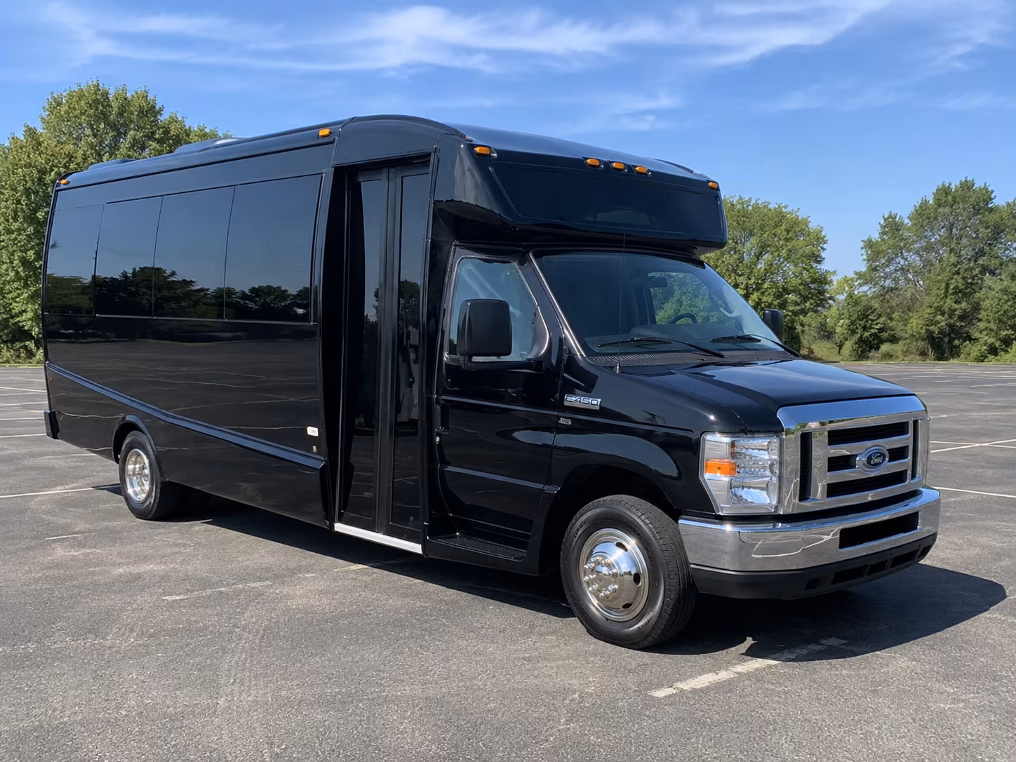 Scottsdale Airport Shuttle & Transportation party bus exterior