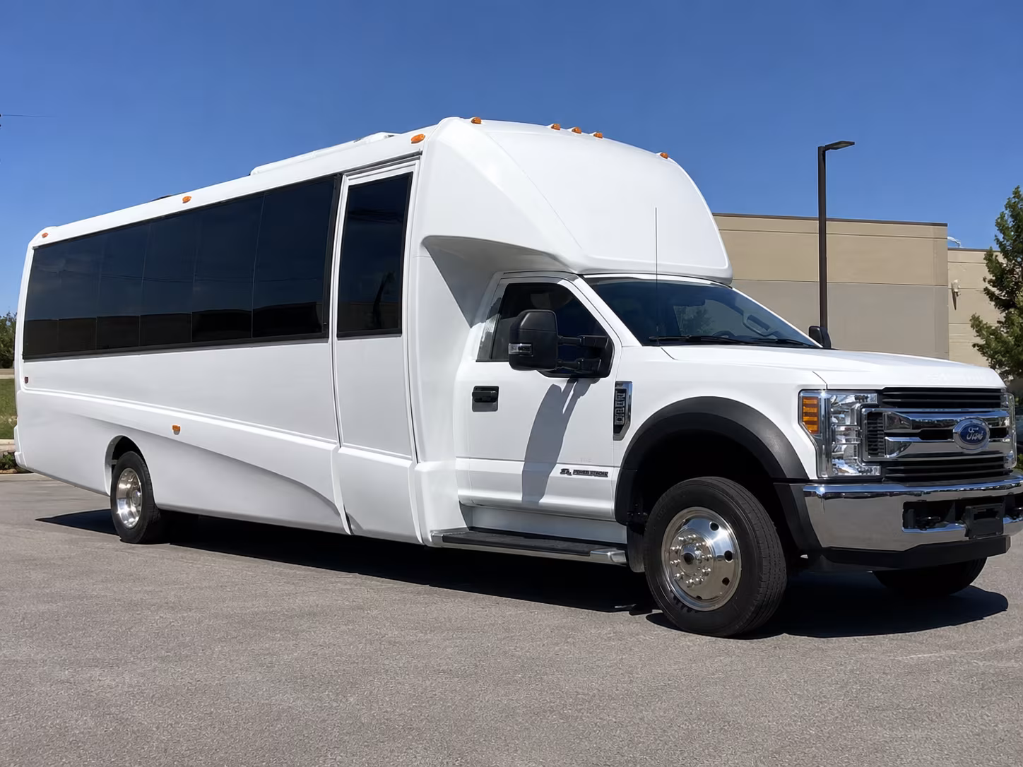 Scottsdale Airport Shuttle & Transportation party bus exterior
