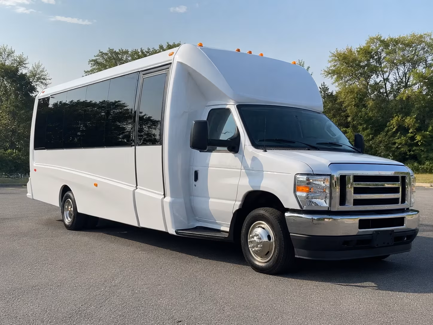 Scottsdale Birthday, Sweet 16, & Quinceañera Transportation party bus exterior
