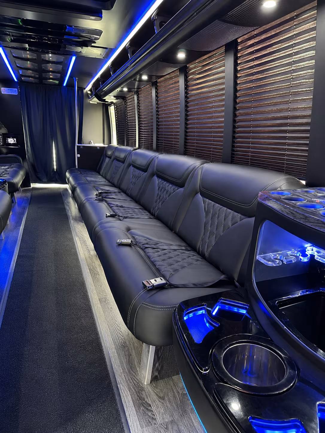 Scottsdale Winery Tour & Pub Crawl Transportation party bus exterior